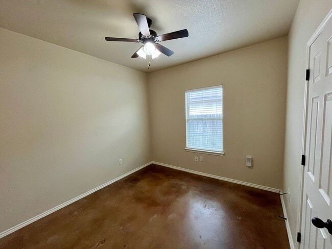 Building Photo - 206 Ragsdale Way