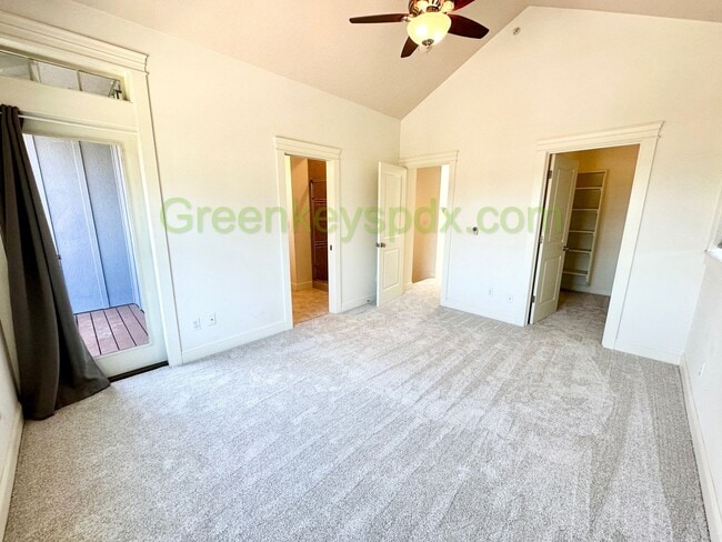 Building Photo - Secure and Beautiful 3-Bedroom 2.5-Bathroo...