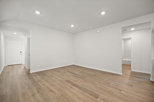 Building Photo - 1322 Olivewood Pl