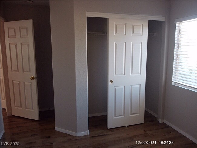 Building Photo - 7560 Mission Palm St