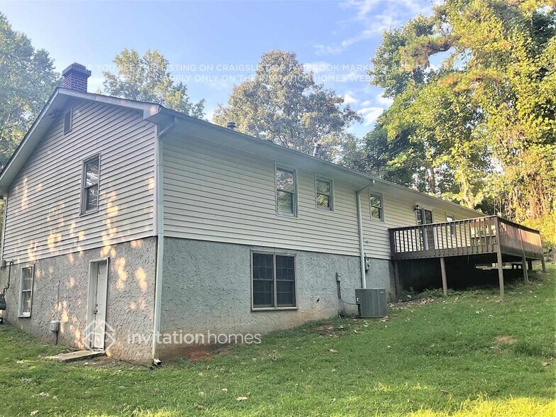 Building Photo - 3952 Butterfield Dr NW