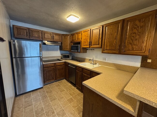 Building Photo - 10027 SW 262nd Pl