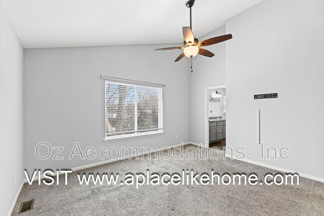 Building Photo - 217 McGee St