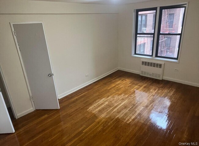 Building Photo - 89-20 55th Ave