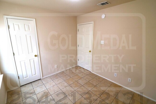 Building Photo - 4109 Elms Run Cir