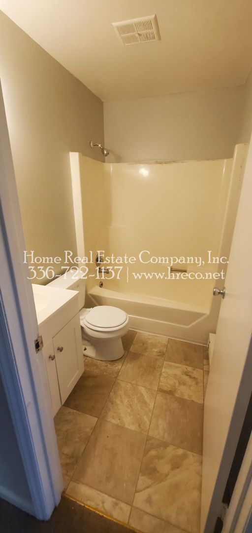 Building Photo - 1400 W Academy St