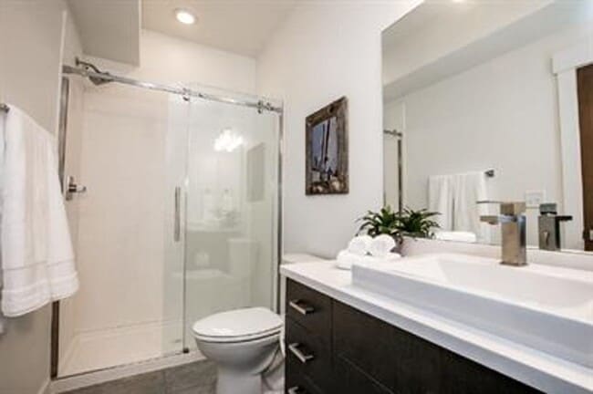 Building Photo - Unfurnished Whitefish Home