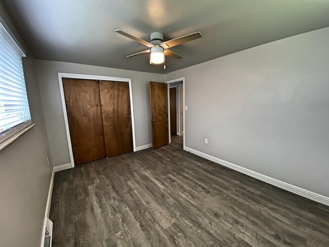 Building Photo - 4830 Field Ct