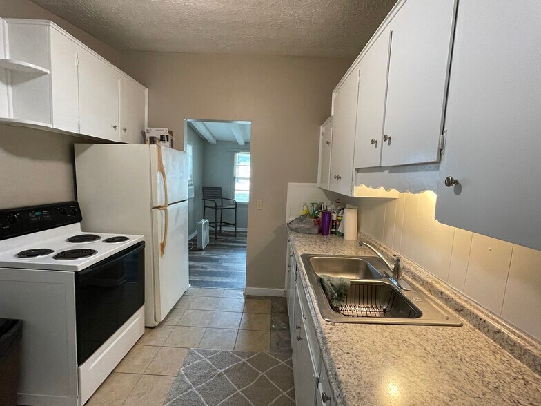 Building Photo - 5421 N 37th St