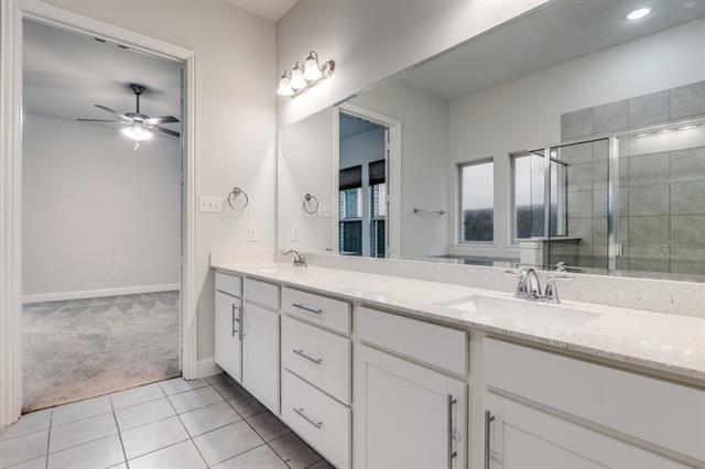 Building Photo - 1435 Wittington Pl