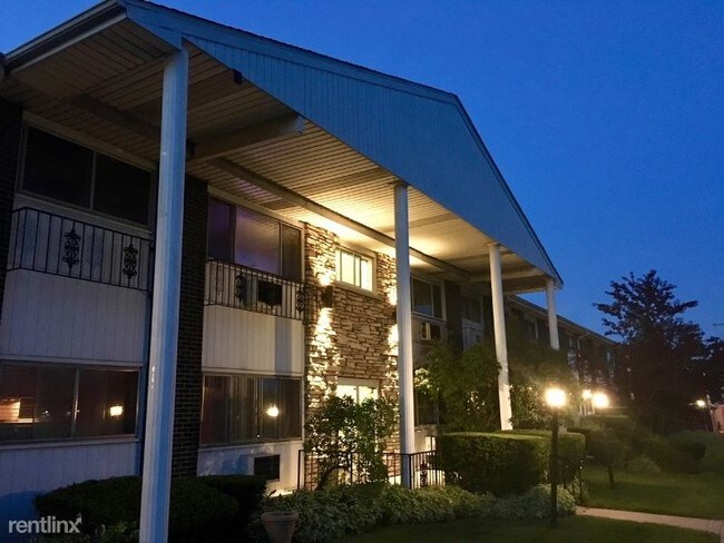 Building Photo - 1312 Melrose Ave