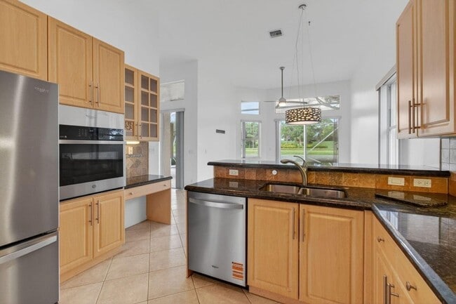 Building Photo - 7976 Monarch Ct