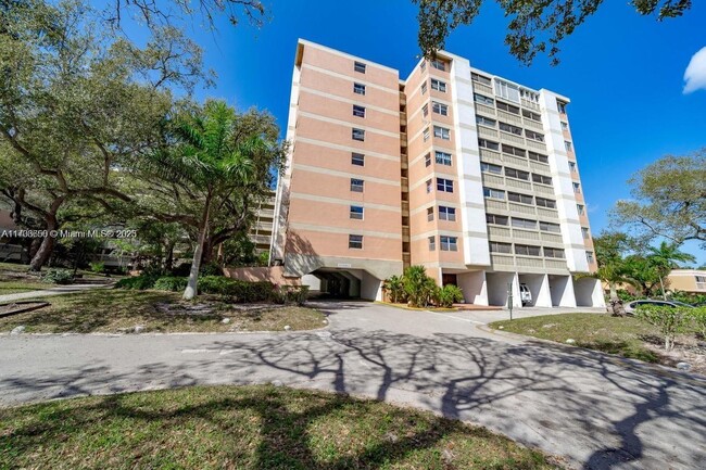 Building Photo - 3301 Spanish Moss Terrace