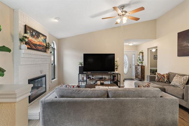 Building Photo - 1409 High Plains Dr