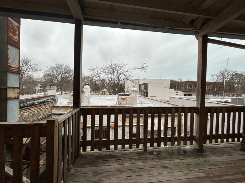 Building Photo - 338 Tudor Ct