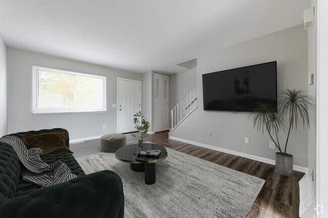 Building Photo - 2206 Harsh Ave SE