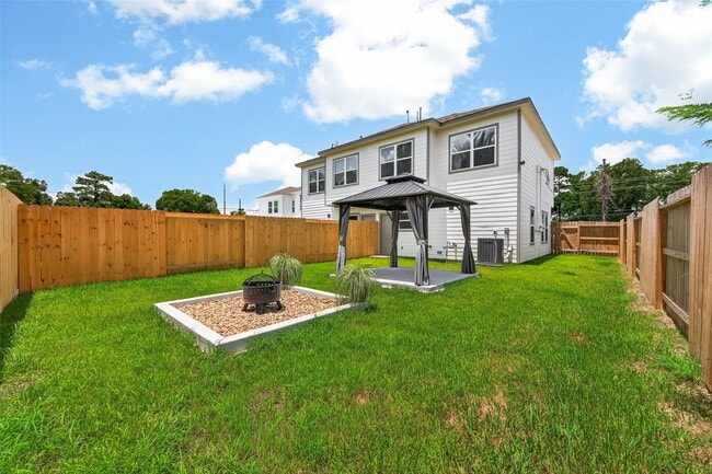 Building Photo - 8306 Tidwell Rd