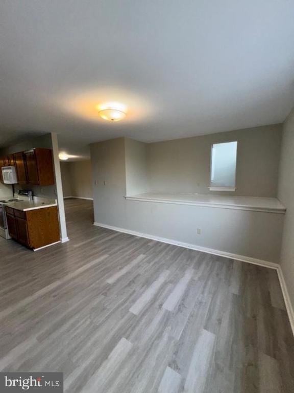 Building Photo - 468 Lynetree Dr