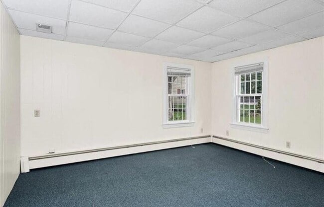 Building Photo - 84-84 Wampanoag Cir