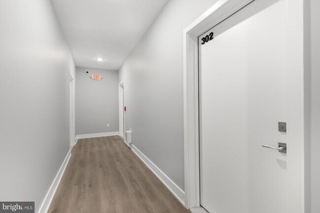 Building Photo - 2119 N Front St