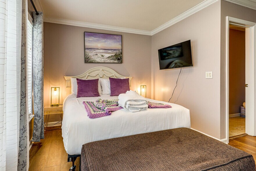 Building Photo - 5115 Oriole Ct