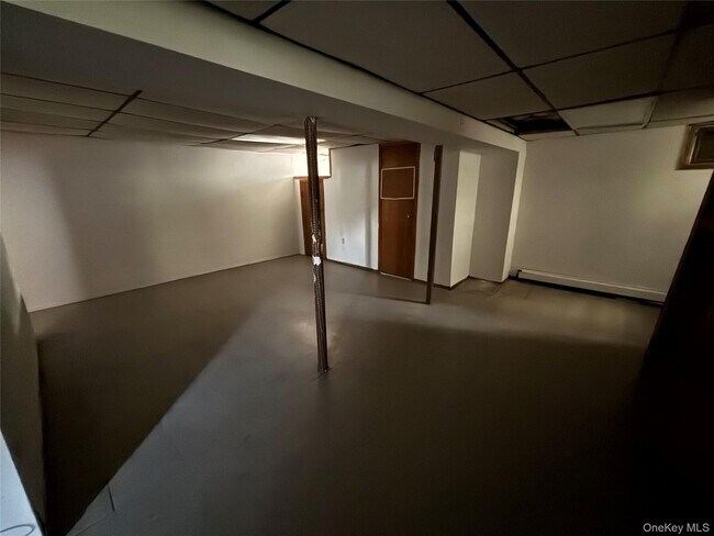 Building Photo - 31 Woodward St