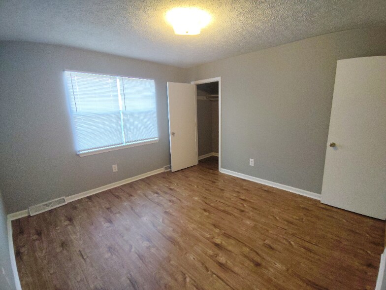 Building Photo - 36 Duiguid Dr