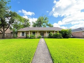 Building Photo - 12342 Barryknoll Ln