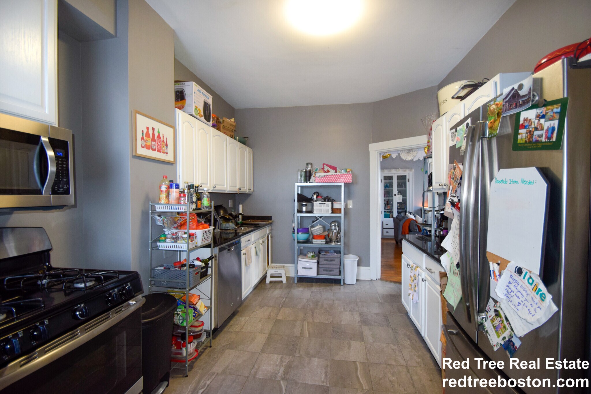 Building Photo - 85 Surrey St