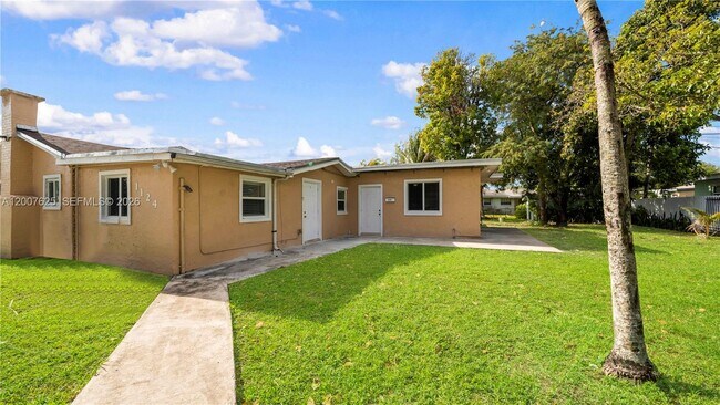 Building Photo - 1124 NW 100th Terrace