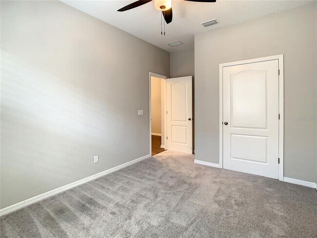 Building Photo - 14912 Caravan Ave