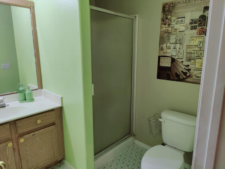 Building Photo - 18609 N 30th Pl