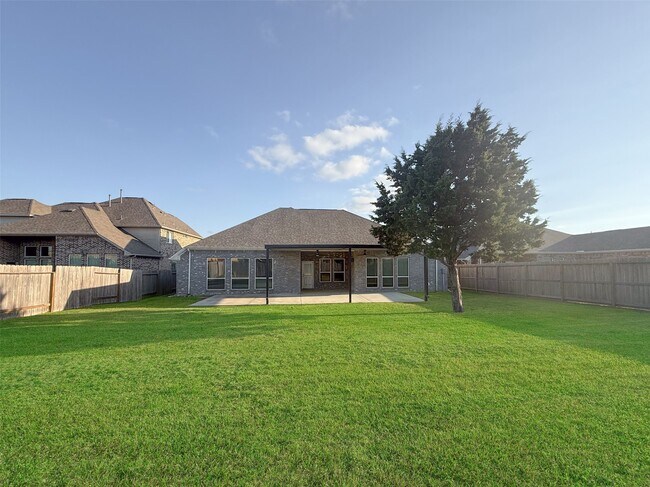 Building Photo - 1524 N Blue Bonnet Ln