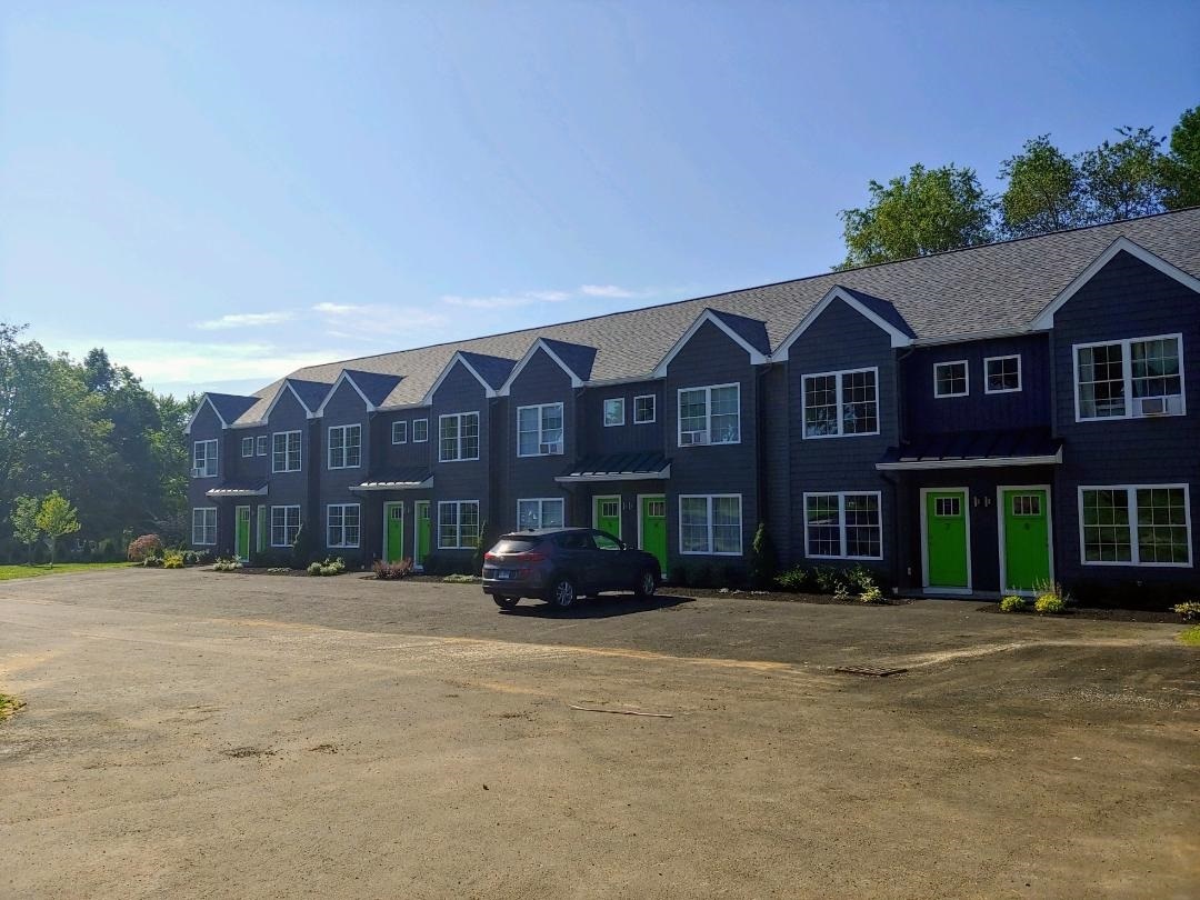 Building Photo - 117 Old Pine Hill Rd
