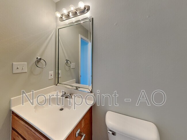 Building Photo - 5213 La Jolla Ln