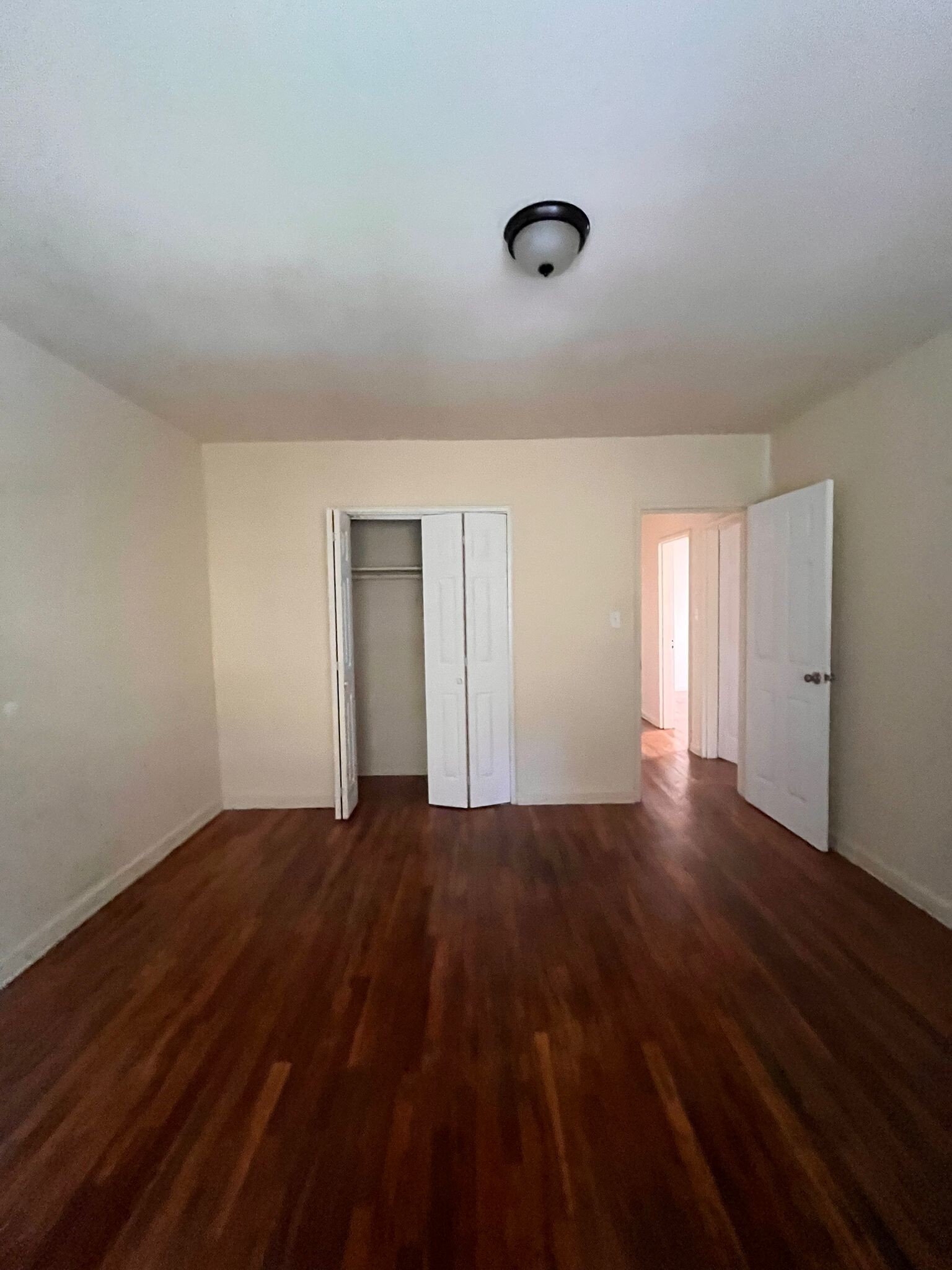 Building Photo - 162 Stegman St