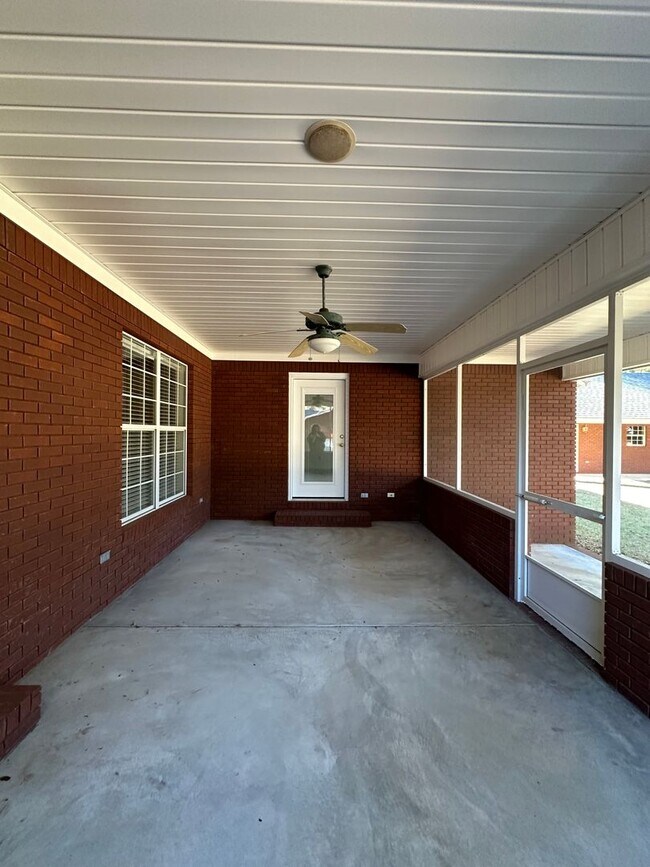 Building Photo - Enterprise Country Club!  Short Term Renta...