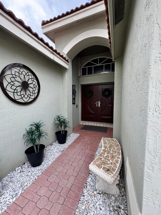 Building Photo - 18038 Rhumba Way