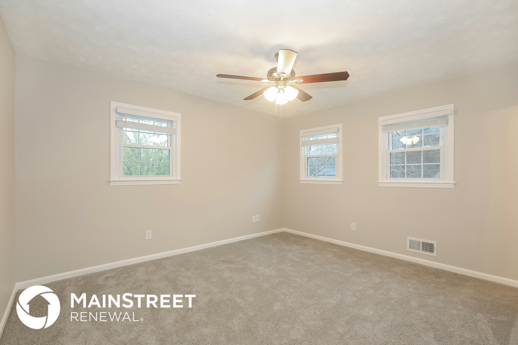 Building Photo - 3037 Kathy Ln NW