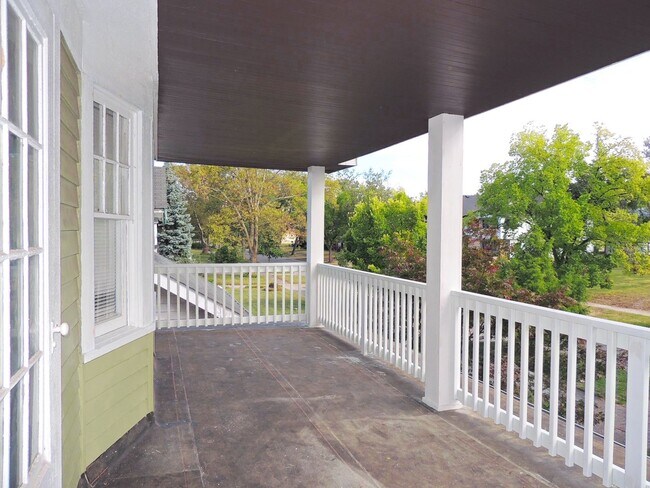 Building Photo - 3690 Hildana Rd