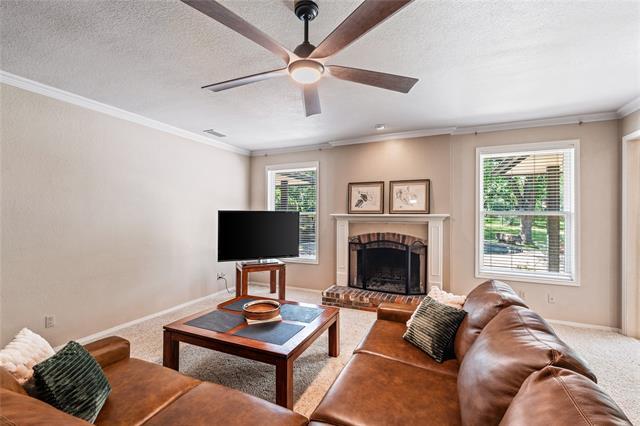 Building Photo - 150 Creekside Dr