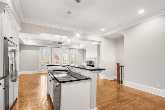 Building Photo - 250 Mystic Ridge Hill