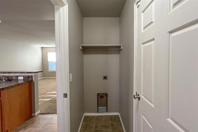 Building Photo - 7804 Bennie Terrace