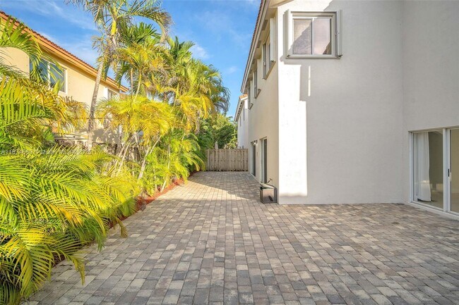 Building Photo - 11247 NW 58th Terrace