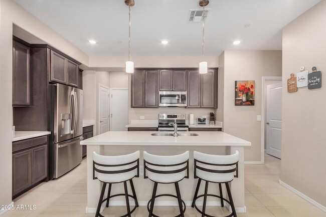 Building Photo - 2631 S Sulley Dr