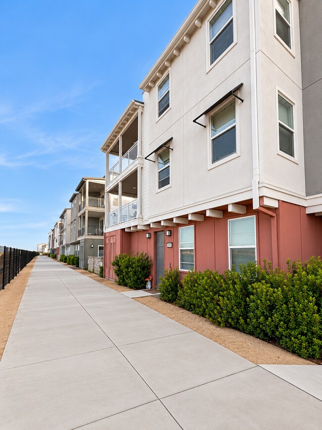 Building Photo - 9804 Seawind Wy