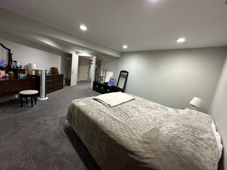 Building Photo - 13216 Chestnut Oak Dr