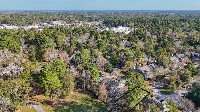Building Photo - 131 N Villa Oaks Dr