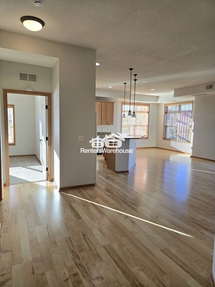 Building Photo - 9630 Independence Cir