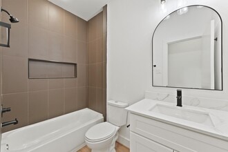 Building Photo - 407 Calloway St